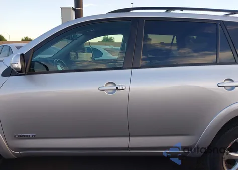 2010 Toyota Rav4 Limited V6 z USA, uszkodzony, nr VIN 2T3DK4DV6AW036636